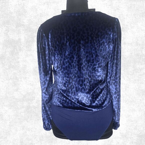 Torrid Blue Velvet Leopard Bodysuit – Size 2 (2X) Glam Grunge Vibes - Picture 2 of 6